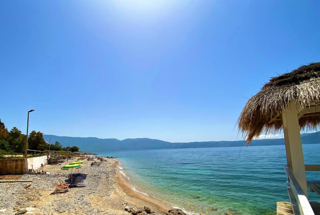Ramo'S Green Beachside Retreat - Cozy 2 Bedroom Home Vlore Exterior photo